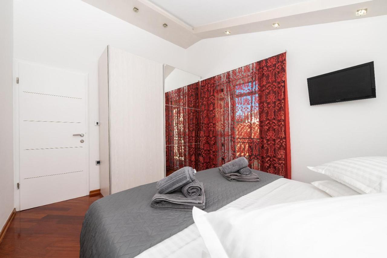 Apartments Luka Toni Krvavica Ngoại thất bức ảnh
