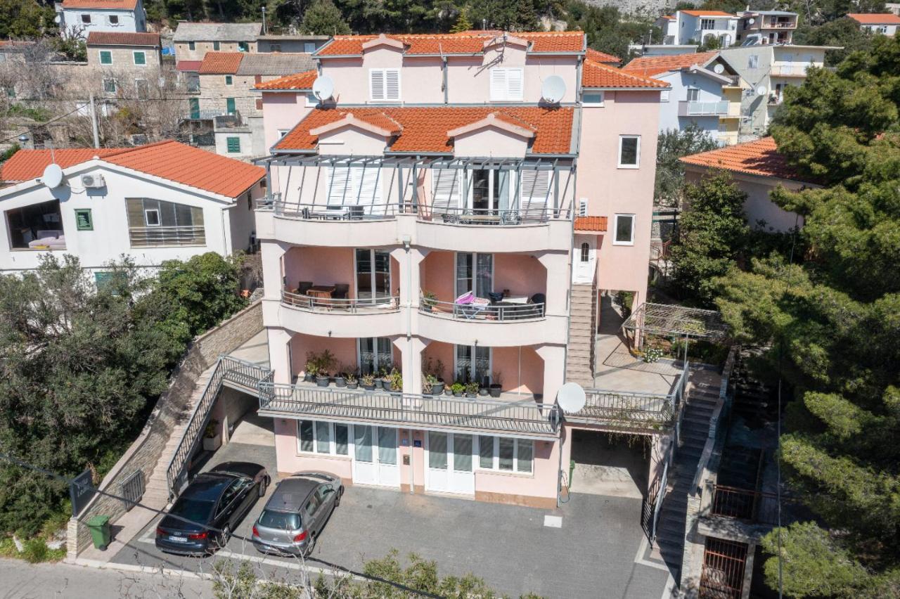 Apartments Luka Toni Krvavica Ngoại thất bức ảnh