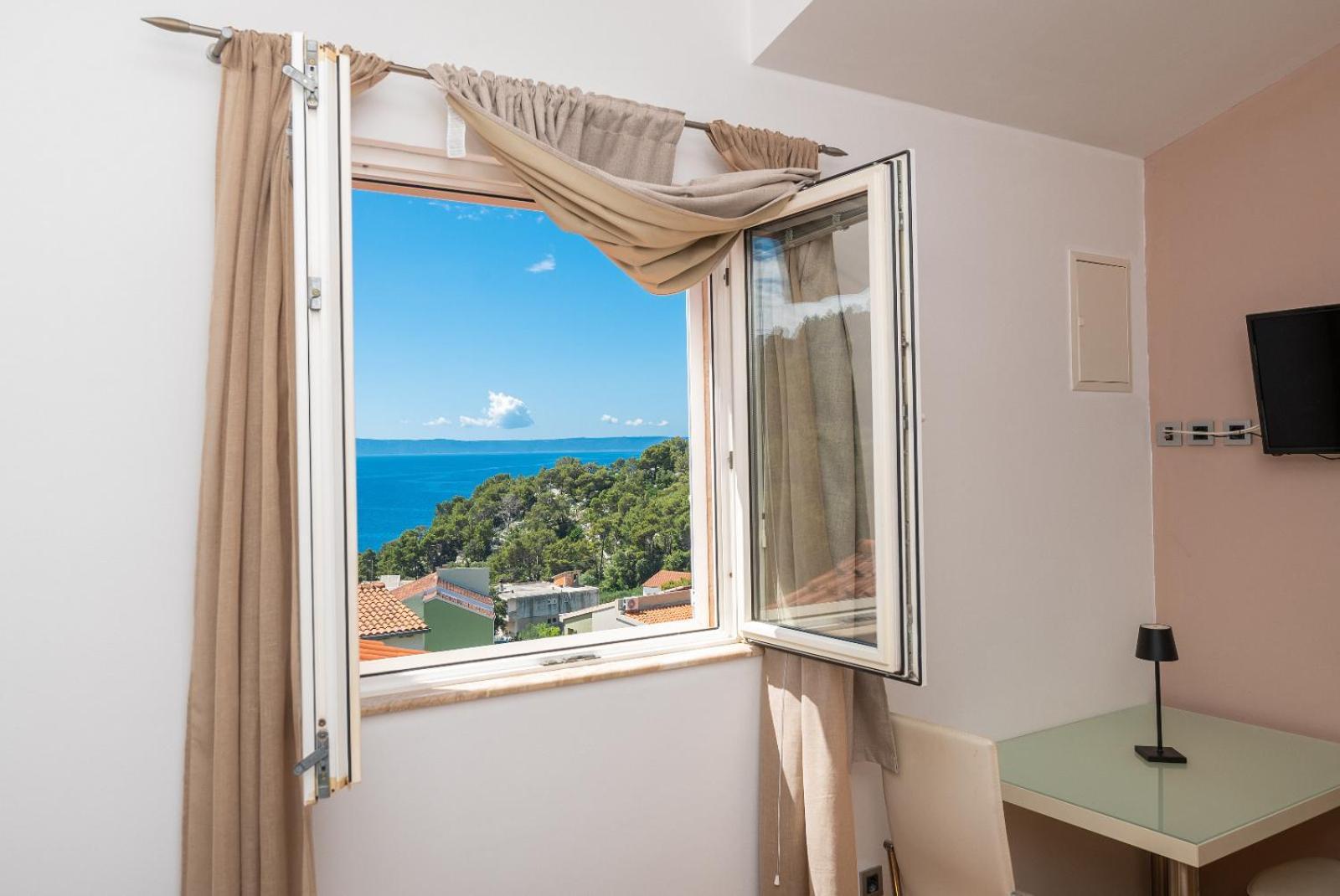 Apartments Luka Toni Krvavica Ngoại thất bức ảnh