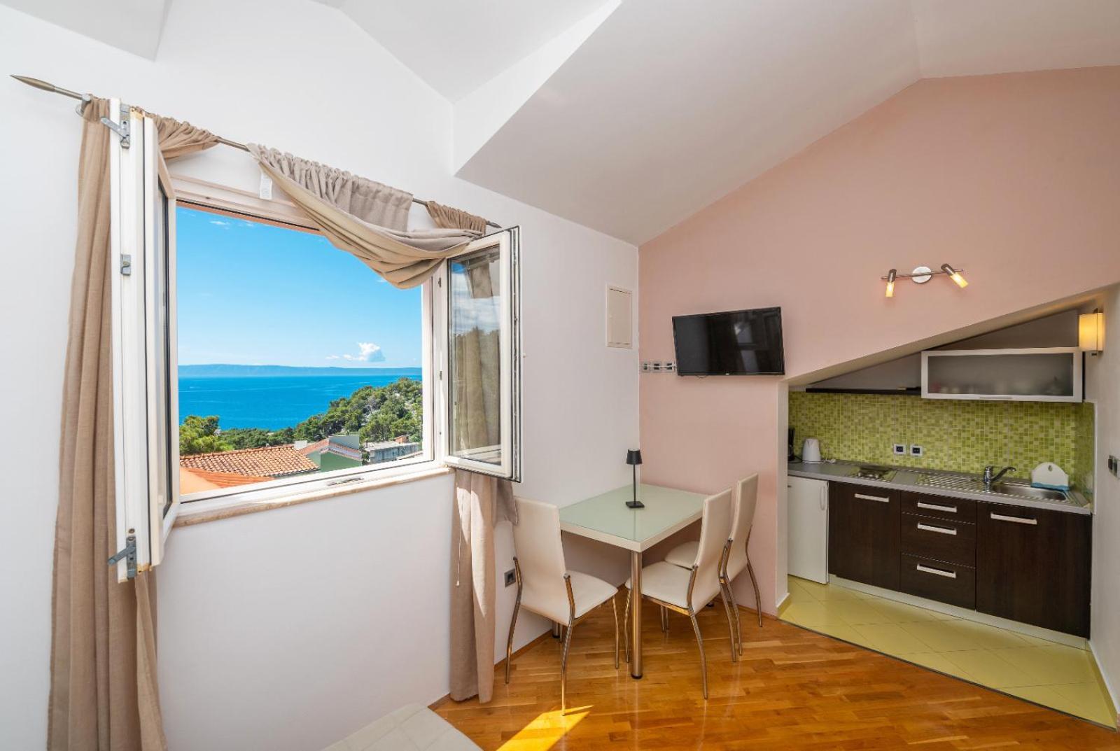Apartments Luka Toni Krvavica Ngoại thất bức ảnh