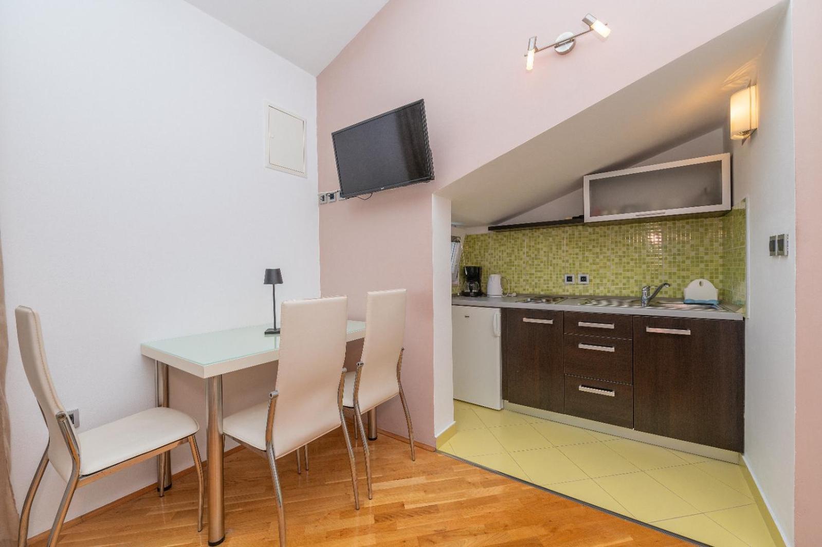 Apartments Luka Toni Krvavica Ngoại thất bức ảnh